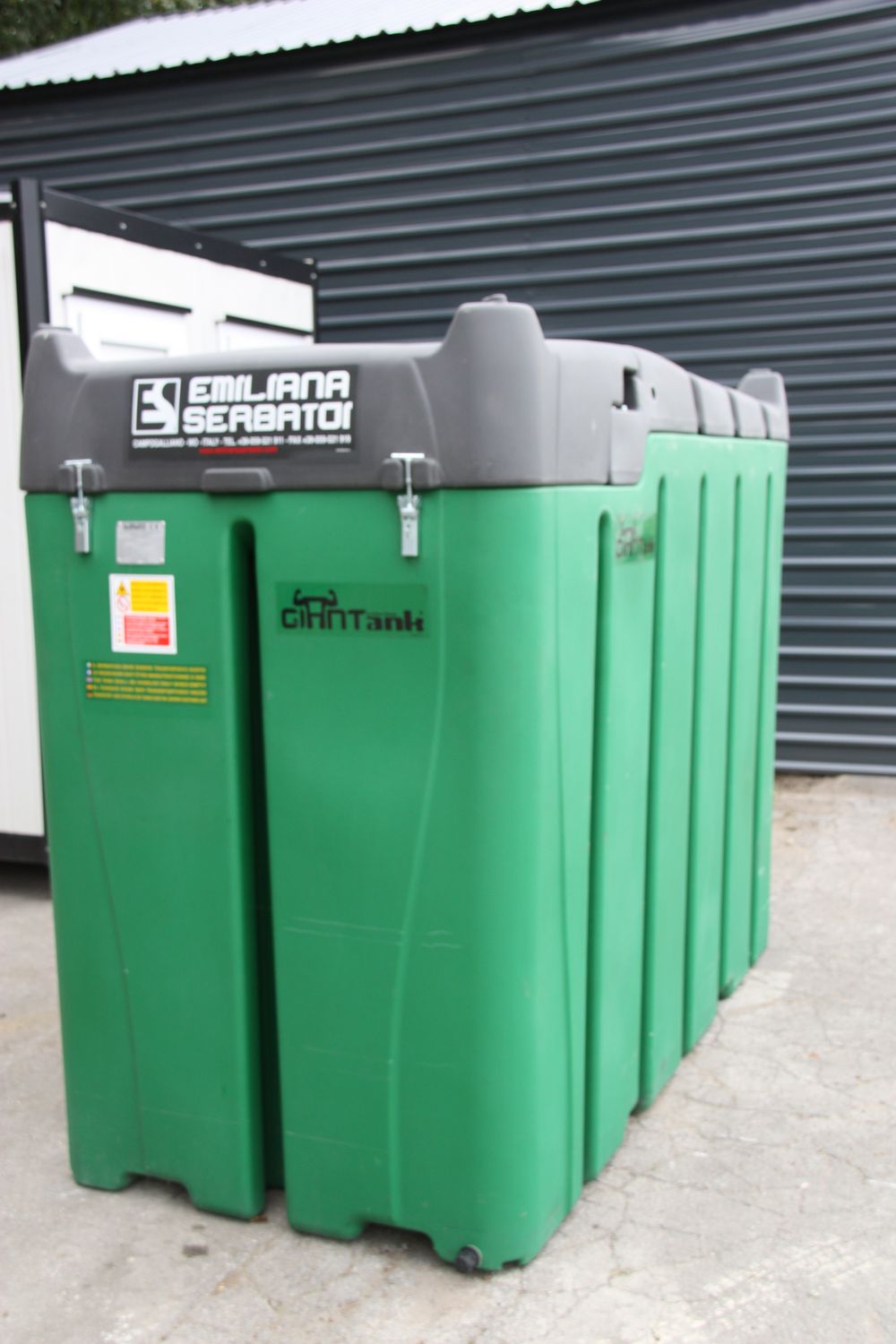 Hoftankstelle GIANTank GT33 Emiliana Serbatoi Dieselankstelle