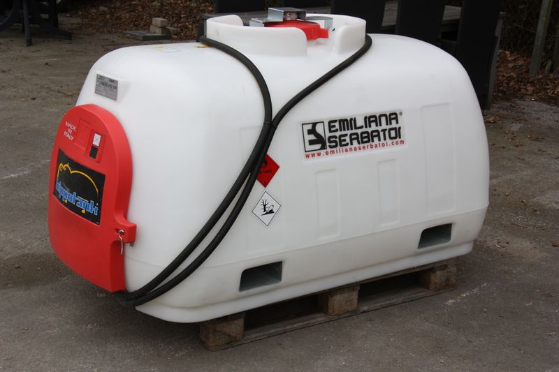 HIPPOTANK 960 Emiliana Serbatoi Dieseltank mobile Tankstelle