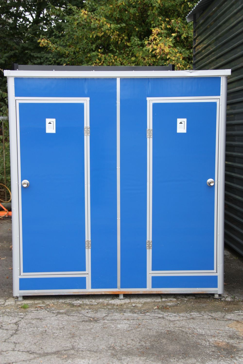 Sanitärcontainer Duschcontainer Doppeldusche Campingdusche