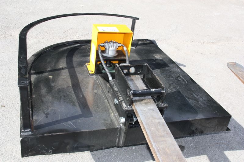 Freischneider für Baggeranbau hydraulisch 135 cm MS01