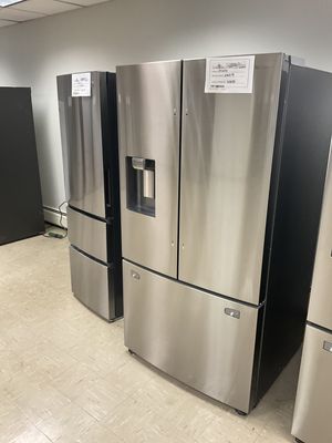 Samsung 28-cu ft French Door Refrigerator with Dual Ice Maker (Fingerprint Resistant Stainless Steel) ENERGY STAR - 4