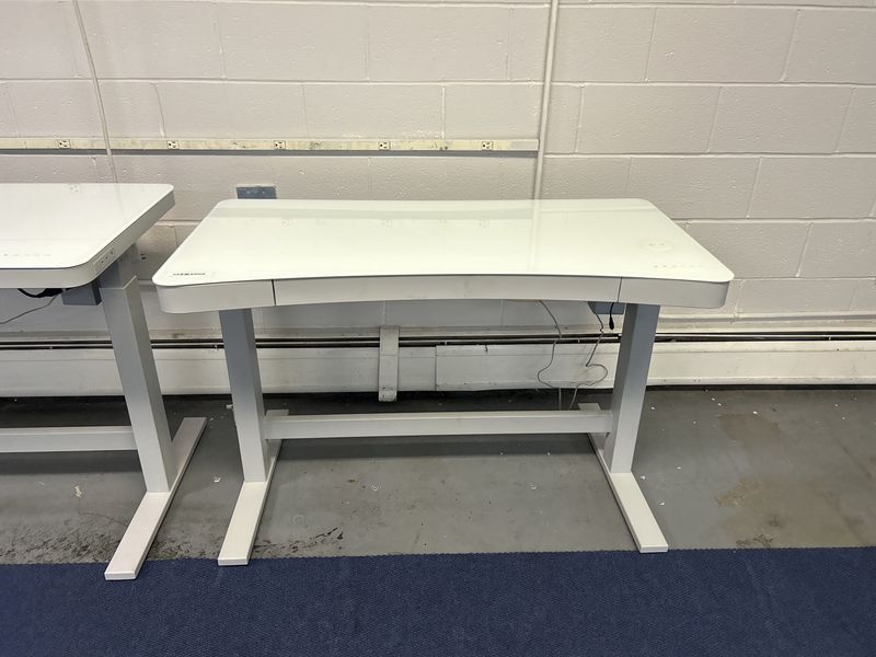 47&quot; SIT/STAND DESK WHITE - 12