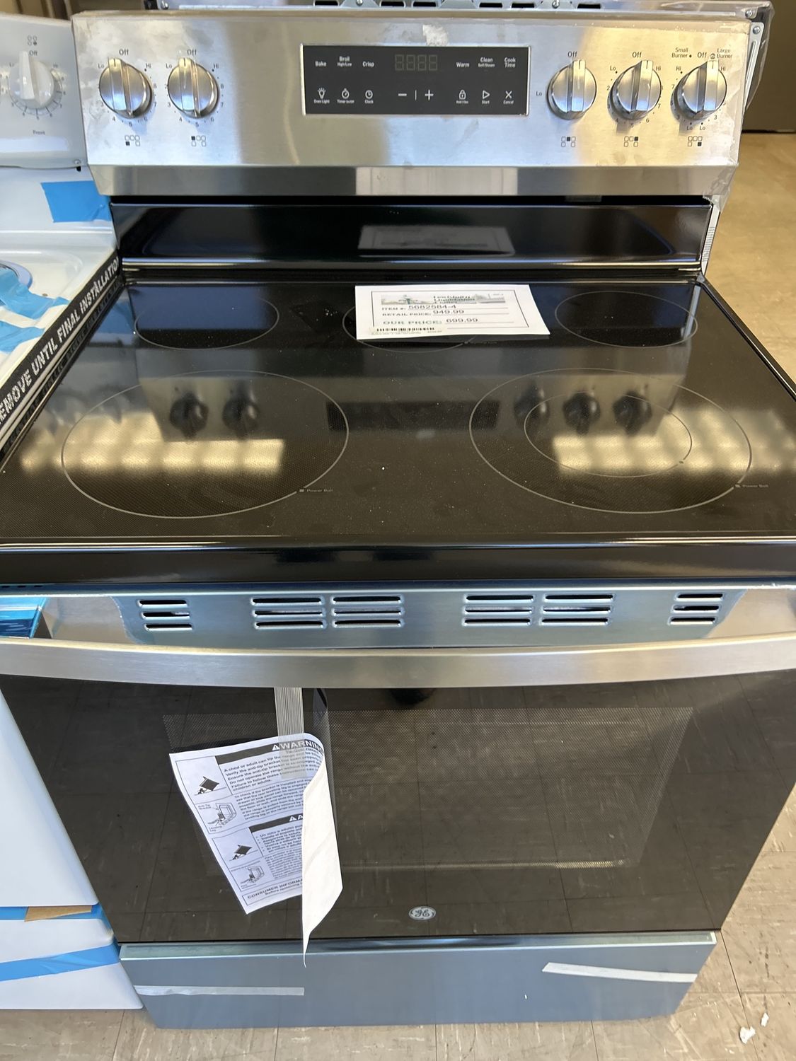 GE 30-in Free-Standing Electric Range Stainless Steel - 4