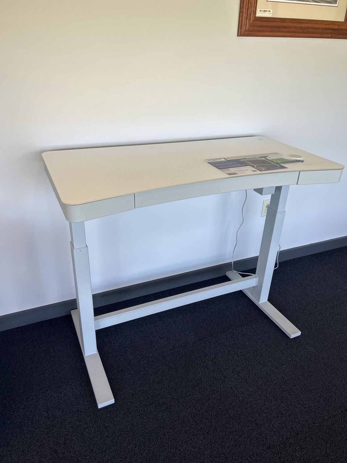 GELLER 47&quot; SIT/STAND DESK - 39