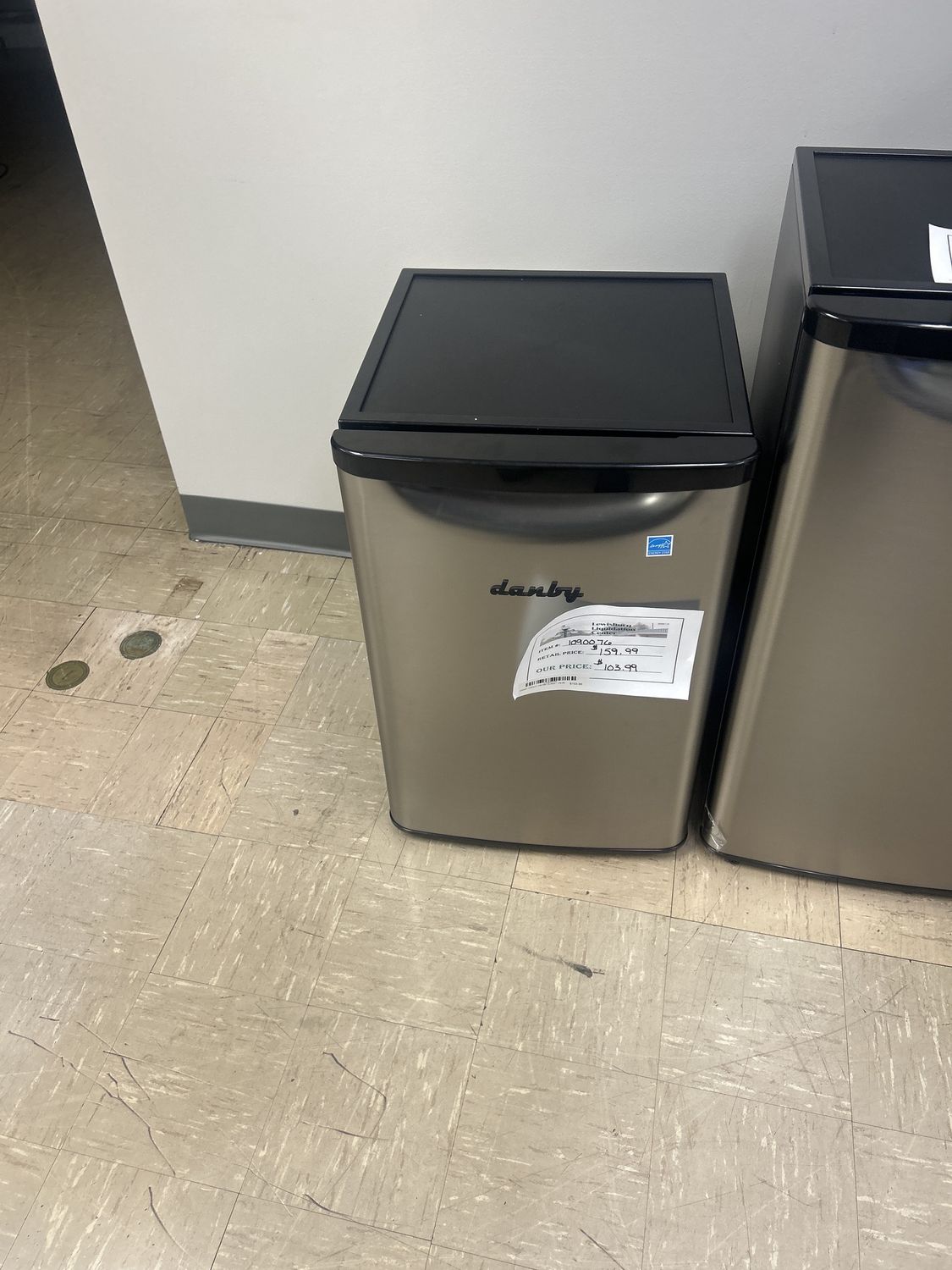 DANBY 2.6CUFT CNTMP CLASS