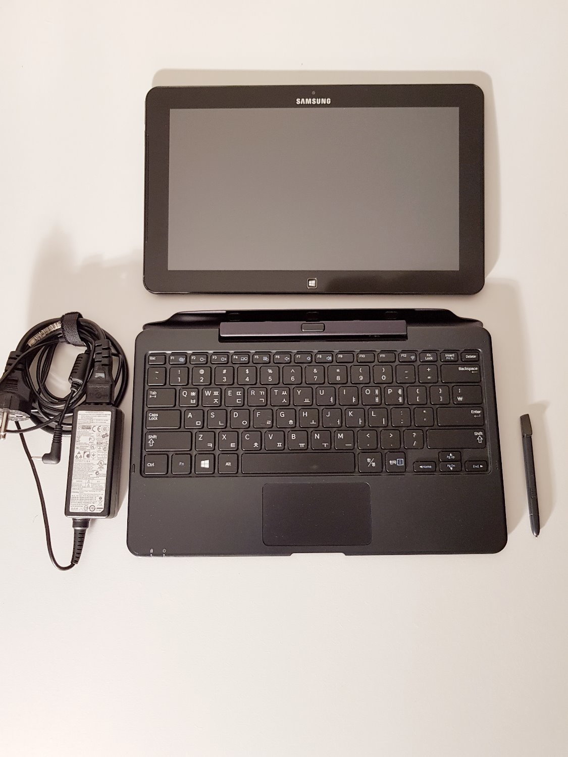Samsung ATIV Tab 7 PC computer - plus keyboard - 4GB ram, 1.8 ghz, 128GB
