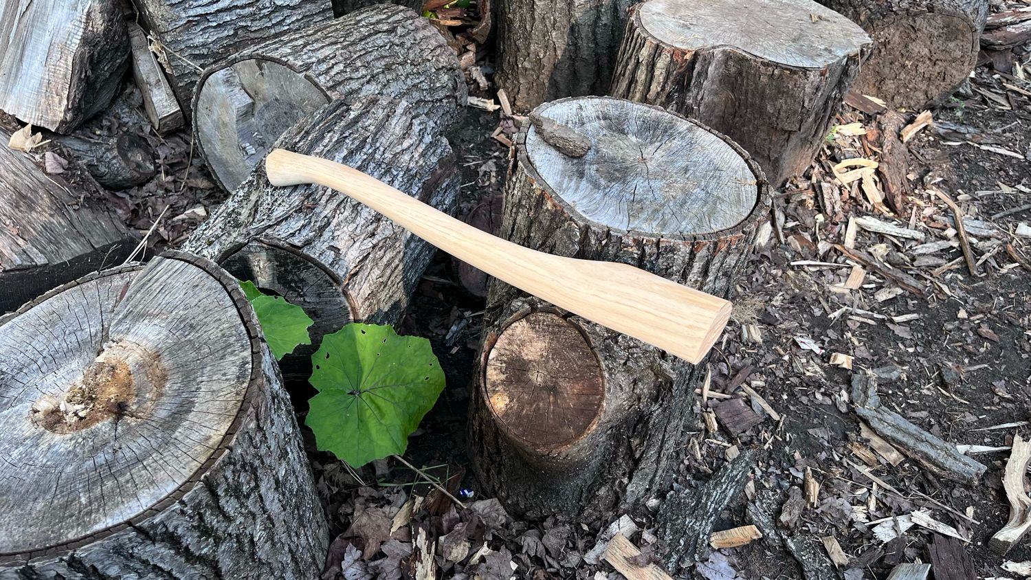 Hickory Wedged Handle  - 28 &#39;&#39;/71 cm
