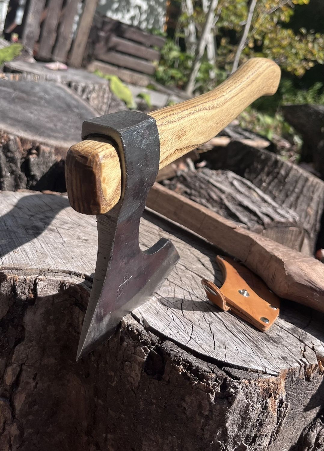 Barbuta Carving hatchet №306N0S 500g - La Cognée Premium Collection