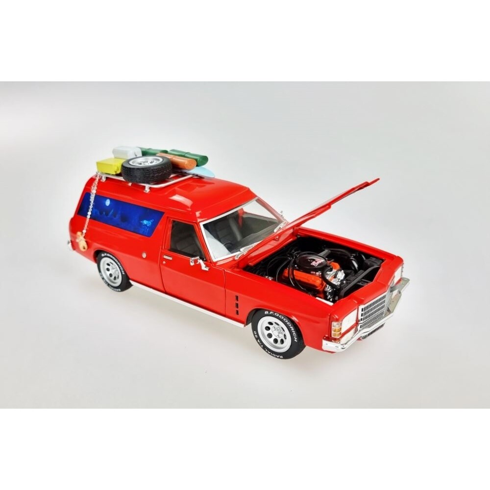Max&#39;s HJ Holden Panel Van