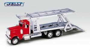 1.32 Scale Kenworth W900 Car Transporter