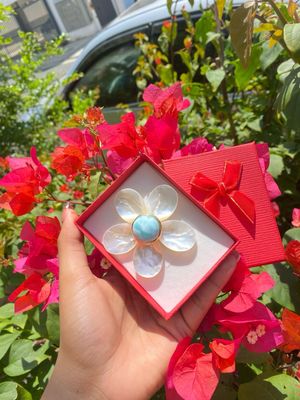Broche Flor de Nacar 🌸