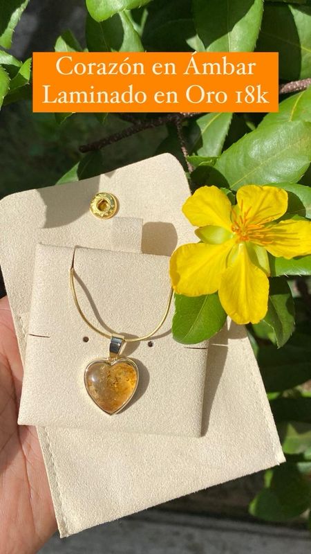Collar de Corazón Ambar 💛