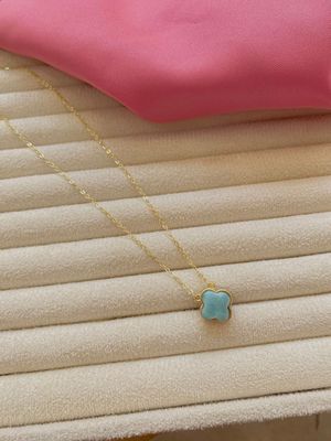 Collar de trébol doble cara🩵💛