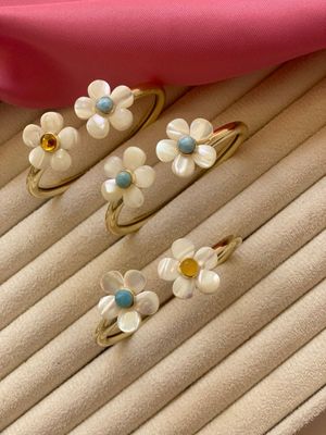 Pulseras Flor de Nacar 🤍