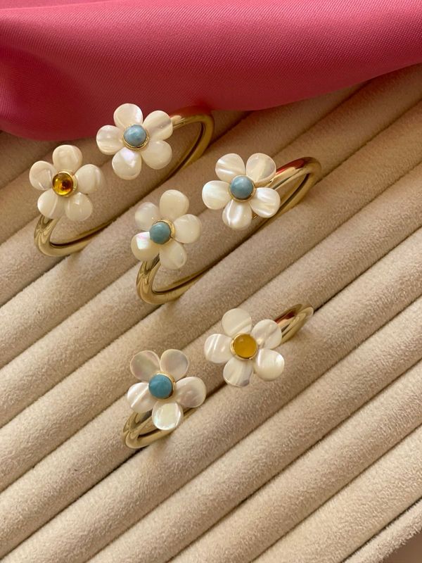 Pulseras Flor de Nacar 🤍