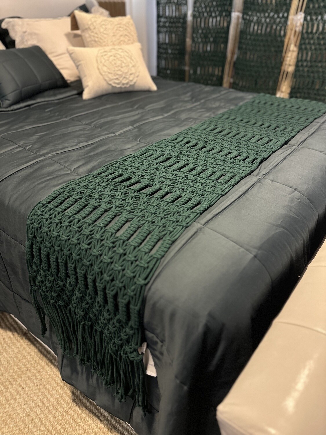 TABLE RUNNER  TRANCELIM MACRAME, Color: Green