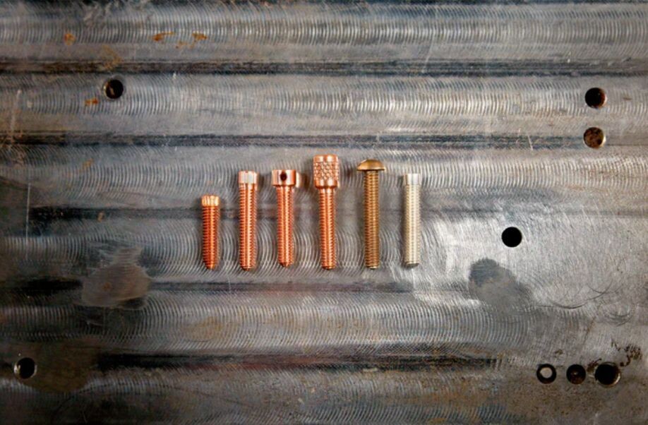 Large Knurled Copper Contact Screw (1.00")
