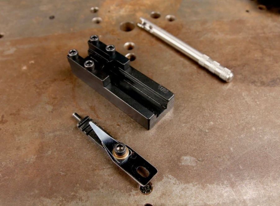 Workhorse Armature Bar Fixture