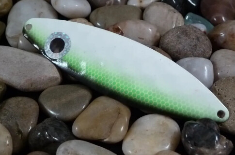 Finn 300 Glow Green Smelt