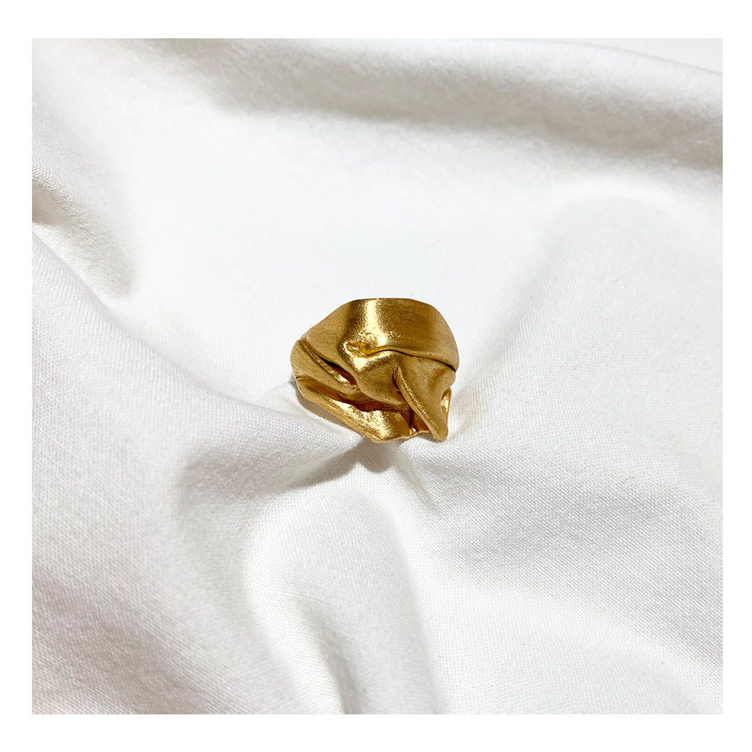 THE SILK ICONIC RING