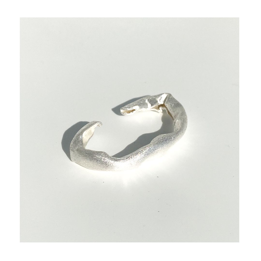 THE SILK CUFF RING