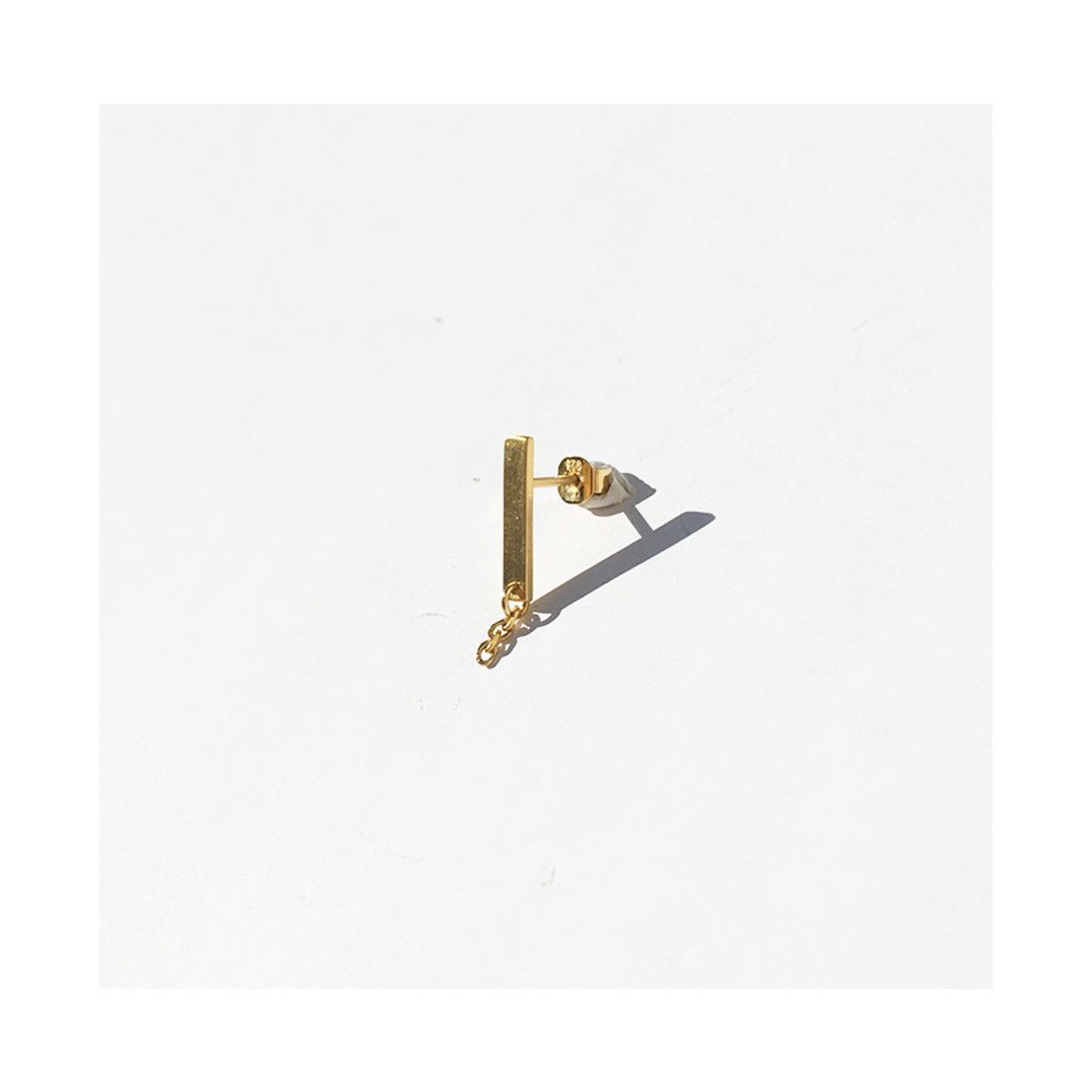 THE TINGLES SHORT EARRING