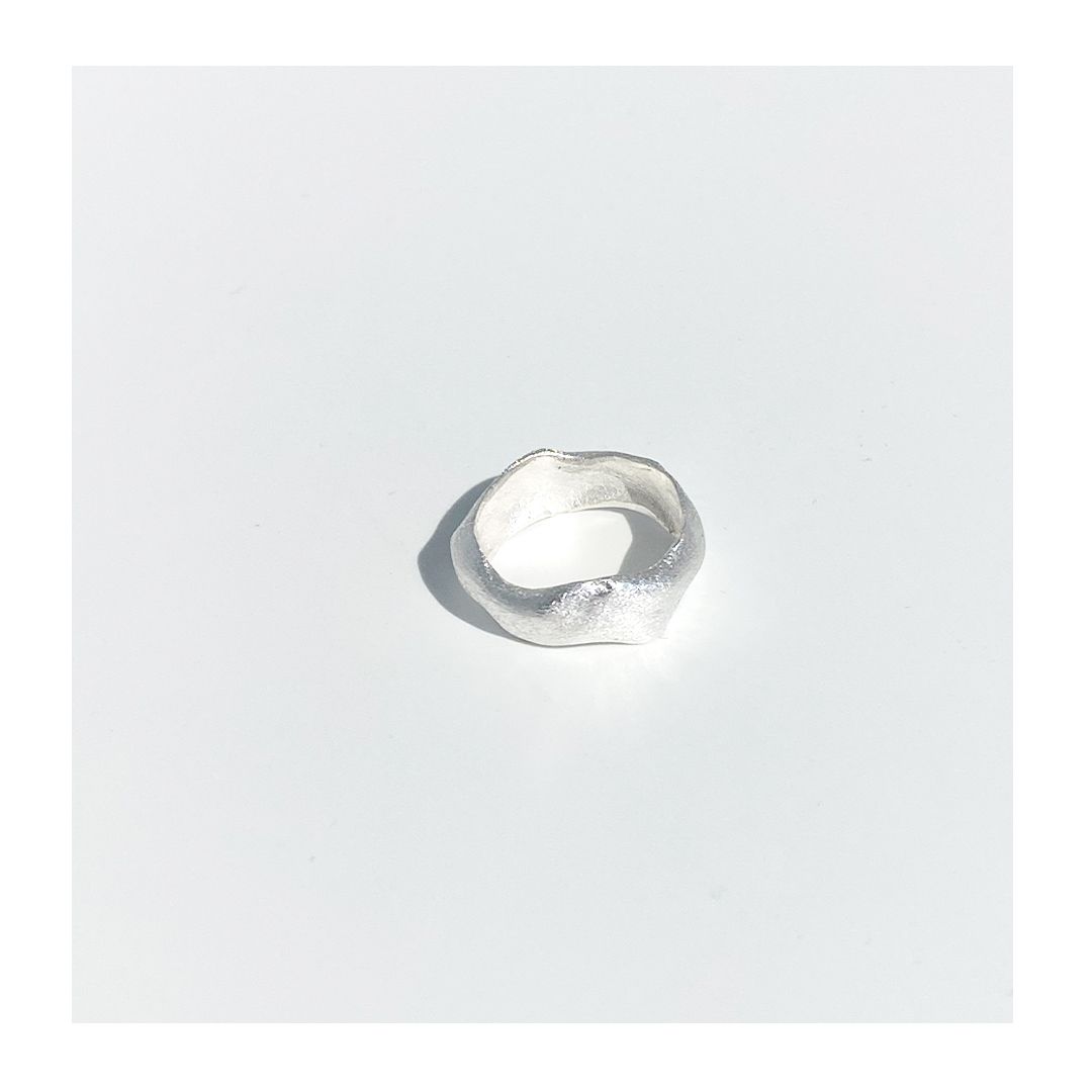 THE SILK FINE RING - NO CHAIN