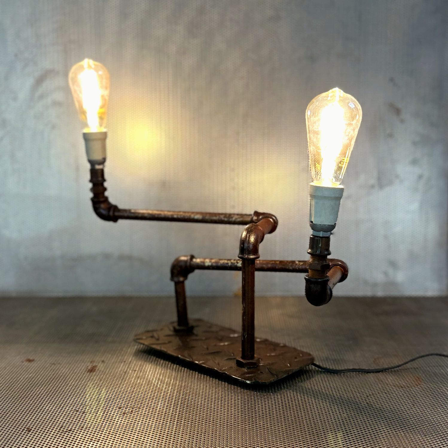 Bross - 2 lámparas  45x20x35h cm