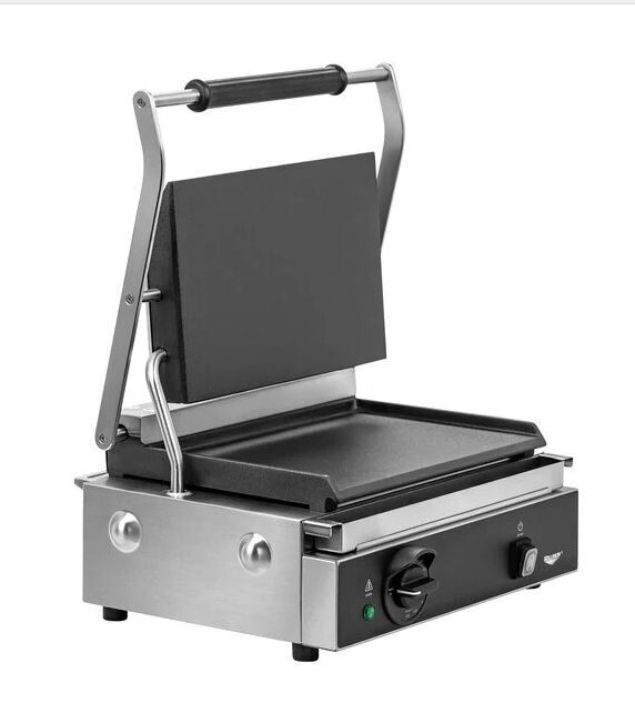 Vollrath PSG4-SF120 Single Cast Iron Panini Grill with Smooth Plates - 13 1/2&quot; x 9 1/4&quot; Cooking Surface - 120V, 1800W