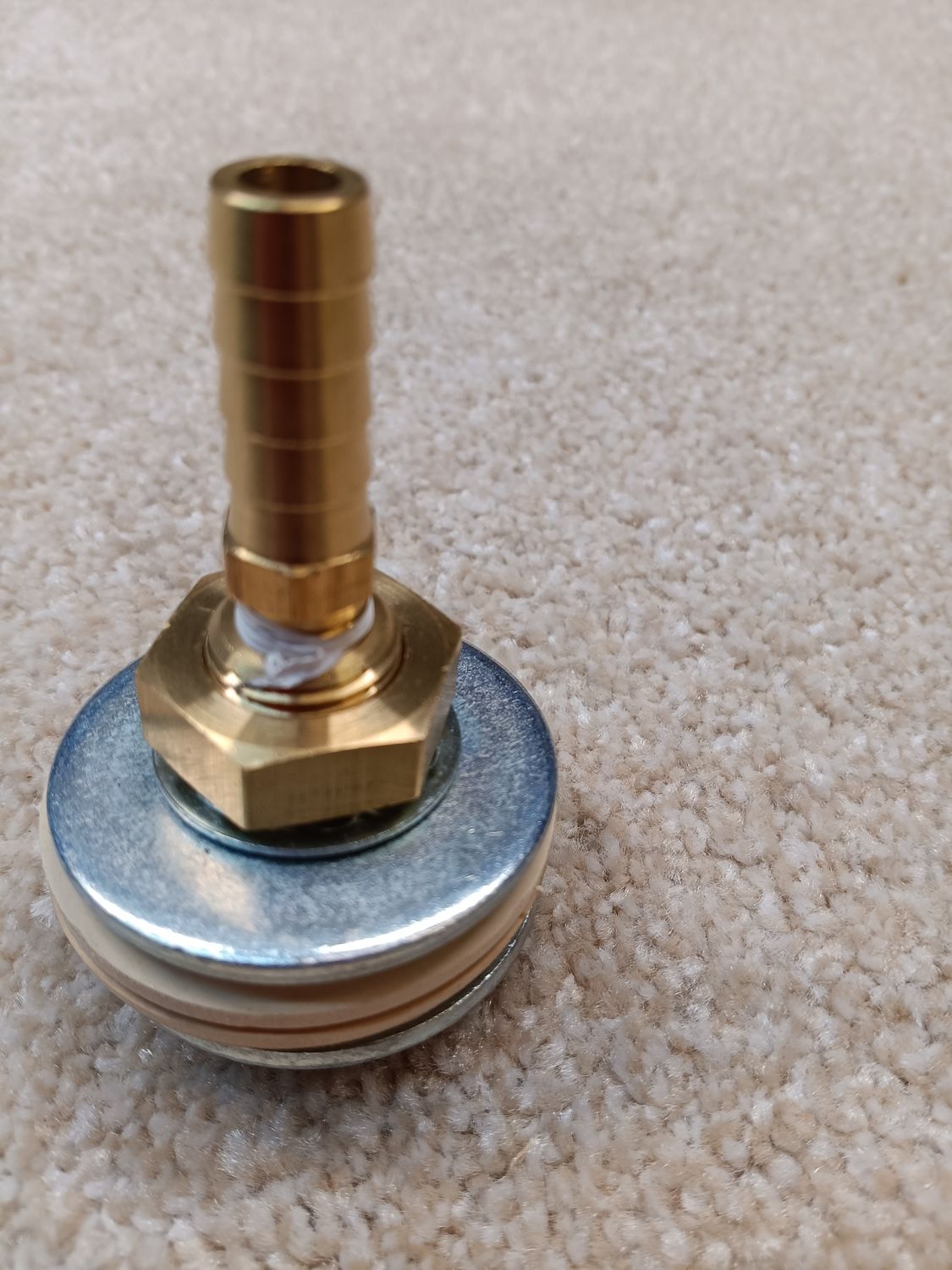 Vacuum Bag Connector Assembly – For 3/8" ID Vacuum Tubing No Baseboard (VCAW)