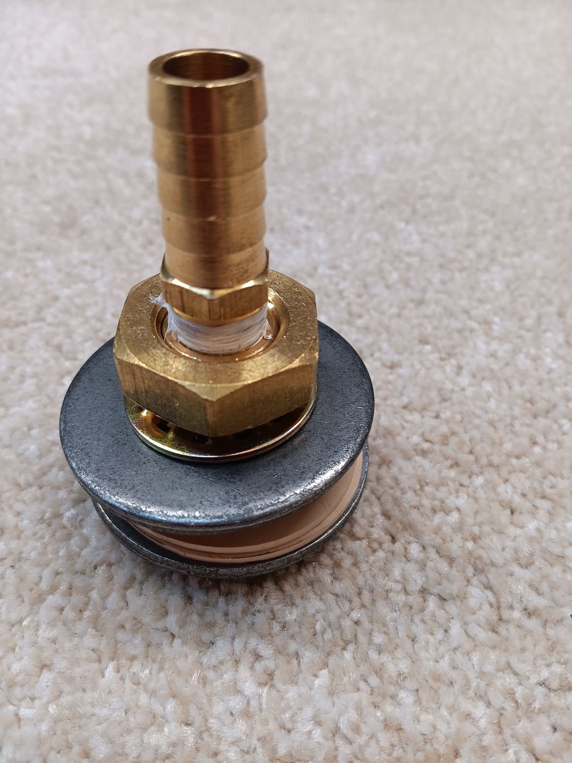 Vacuum Bag Connector with Washer Engineered for Spoil board-Free Vacuum Pressing (VCA6W)