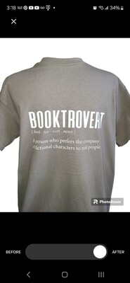 &quot;Booktrovert&quot; T Shirt Unisex