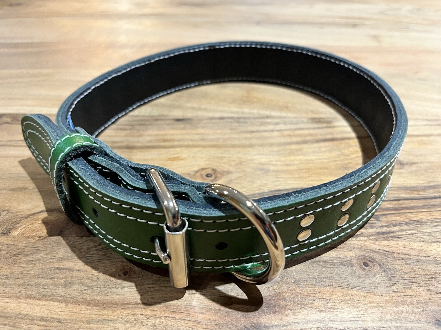 Collier Latigo avec rivets