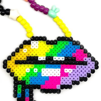 Disko Kiss Lips Rave Kandi Necklace