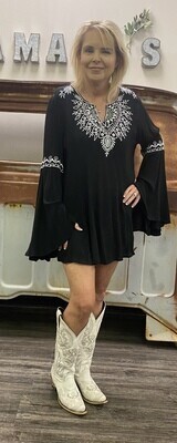 .Angie Black &amp; White Embroidery blouse with Bell sleeves