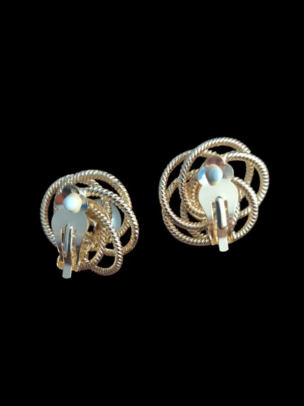 Spiral clipons
