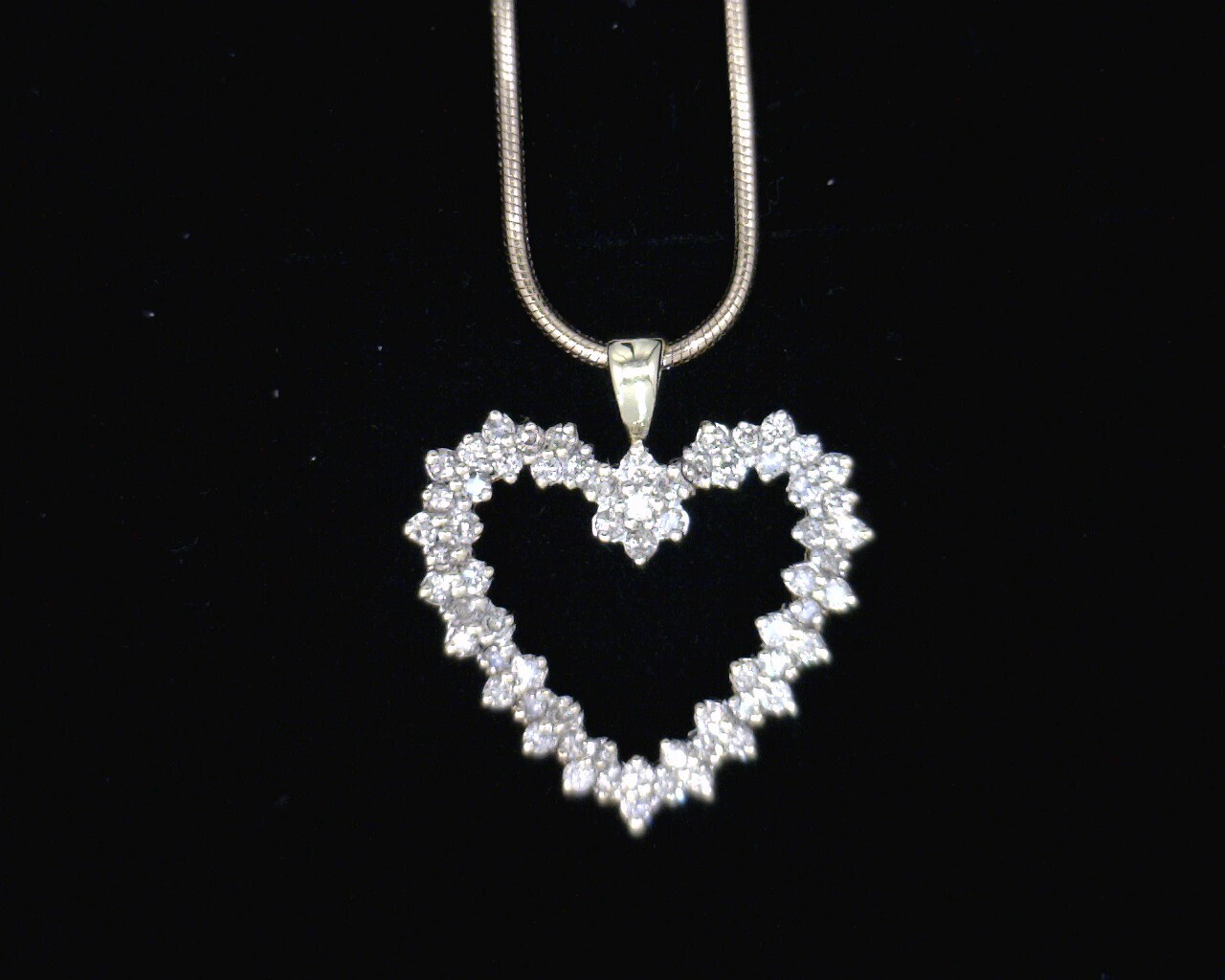 55910 Yellow Gold Heart Shape Diamond Pendant