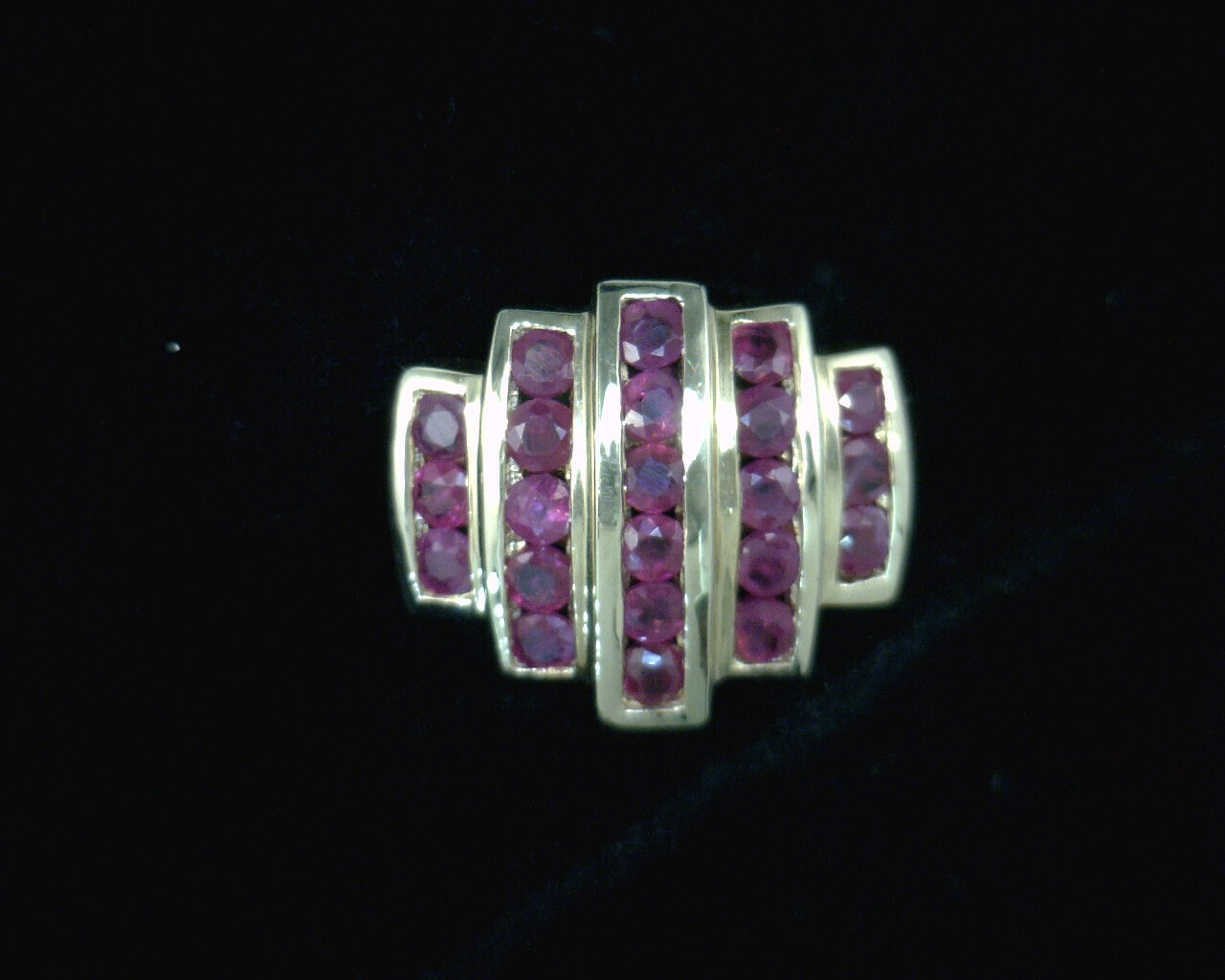 51583 Yellow Gold Lady's Ruby Fashion Ring