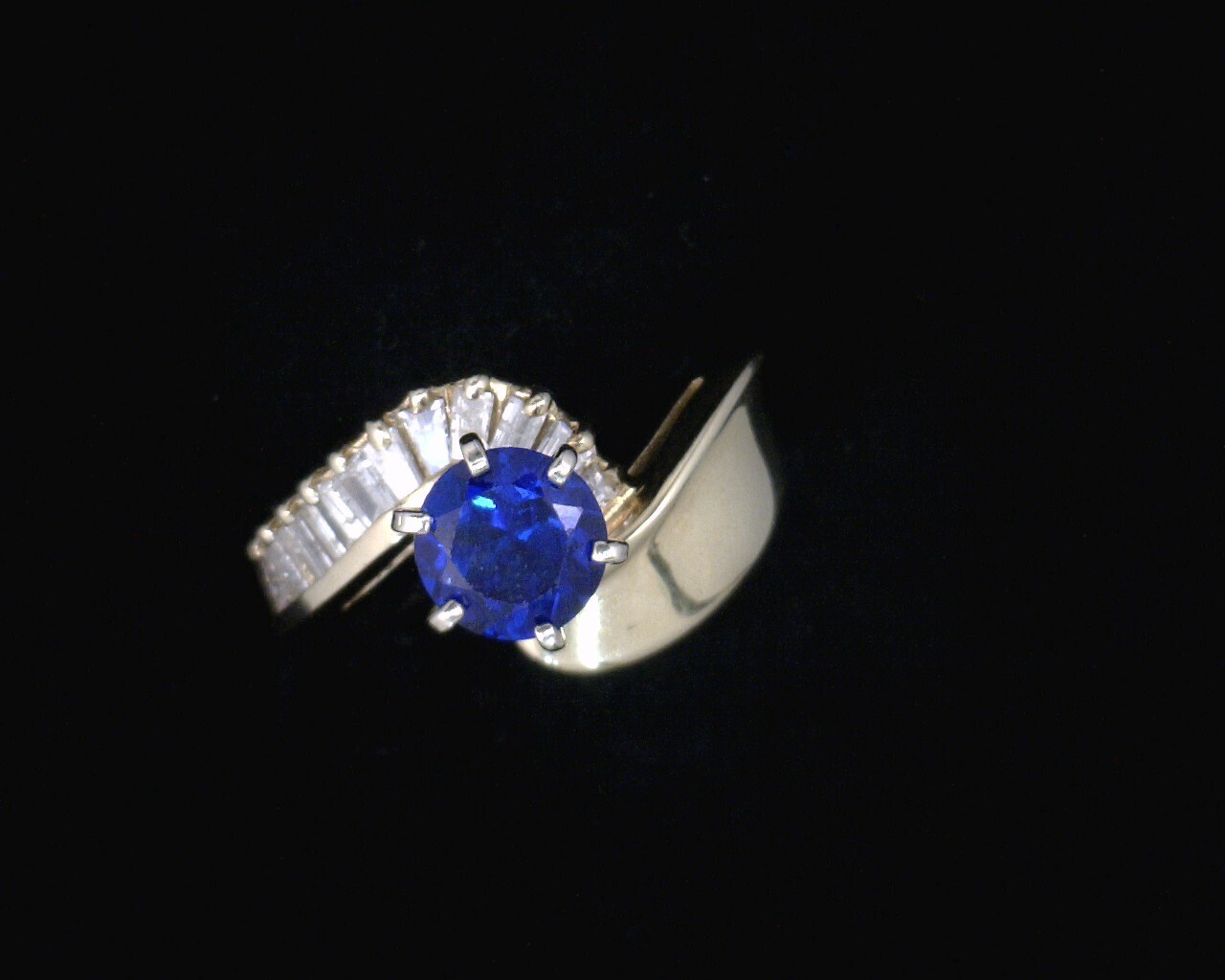 55317 Yellow Gold Diamond & Blue Spinel Lady's Swirl Ring