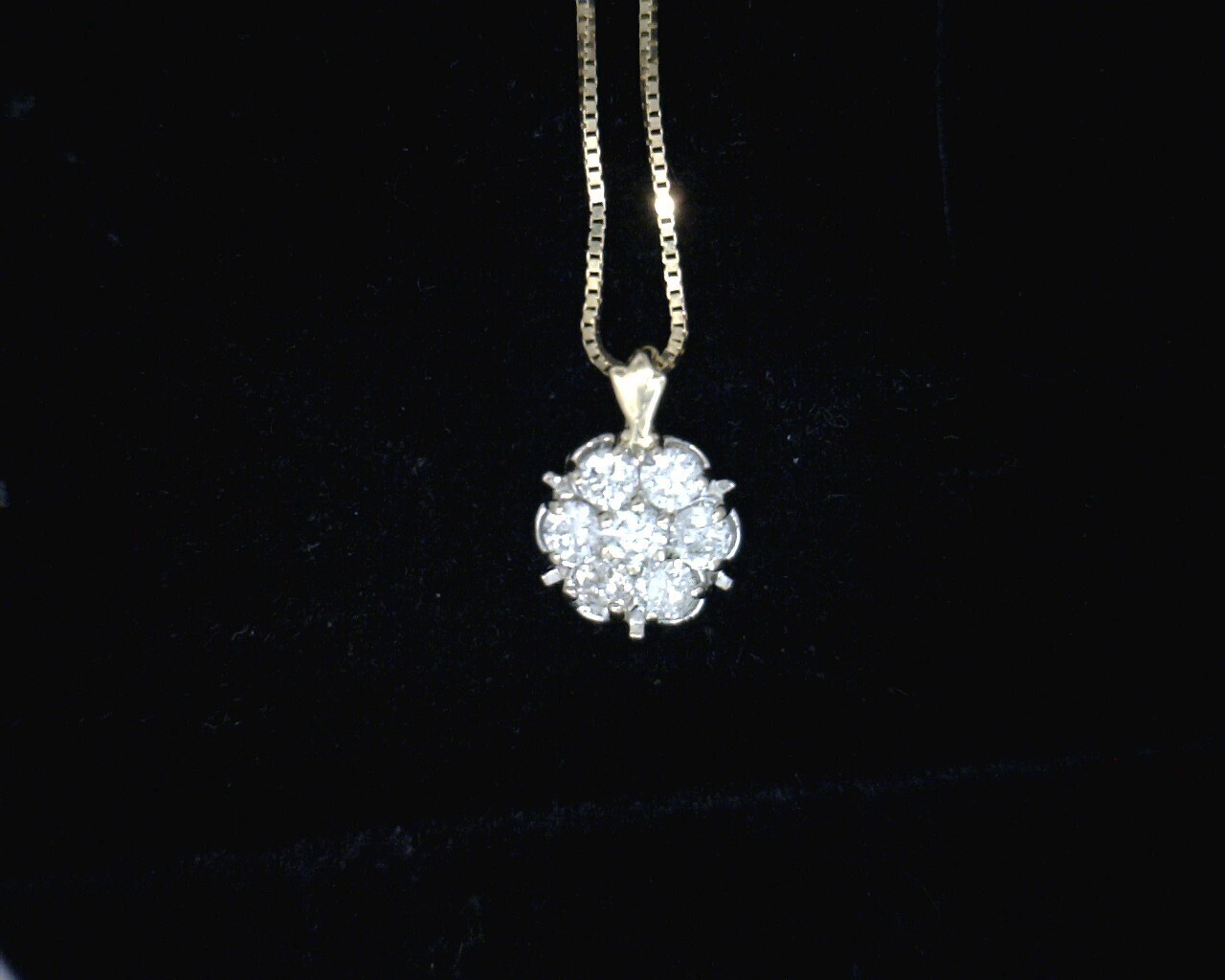 35847 Yellow Gold Lady's Diamond Cluster Pendant & Chain