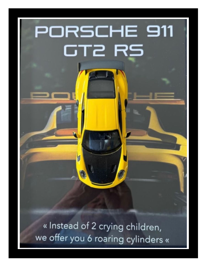 PORSCHE 992 GT2 RS 1:24