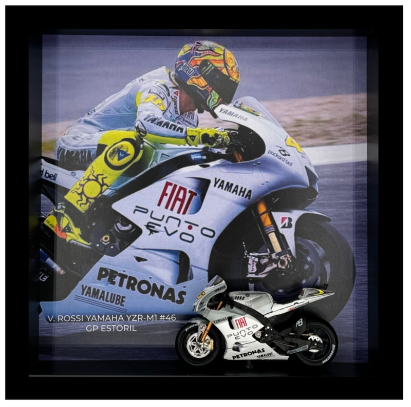 YAMAHA YZR-M1 #46 V.ROSSI  WORD CHMPION 1:18