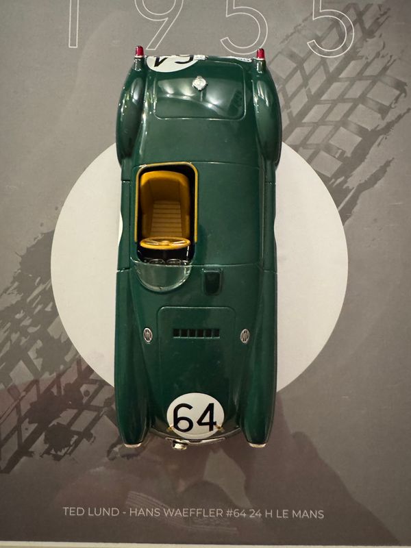 MG EX 182 1:18
