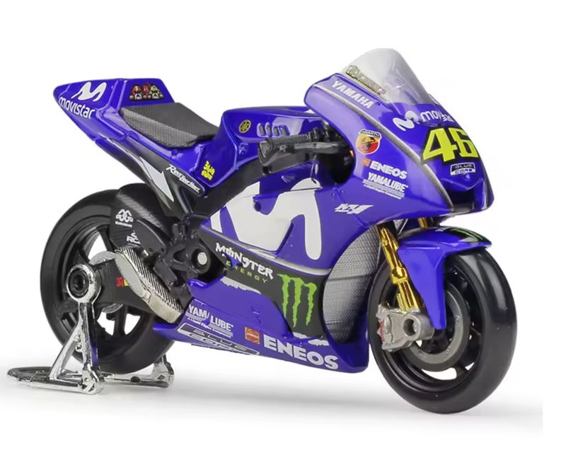 YAHAMA YZR-M1 &amp; CASQUE #46  V.ROSSI 2015 1:18