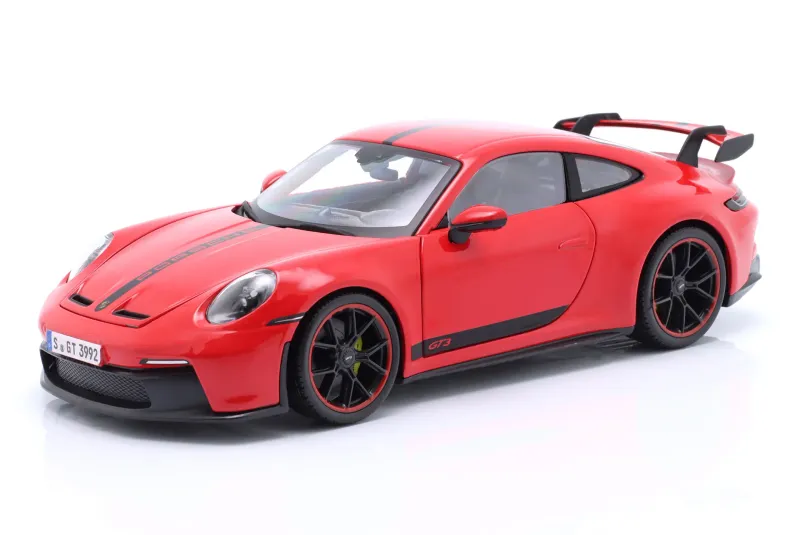PORSCHE 992 GT3 1:18