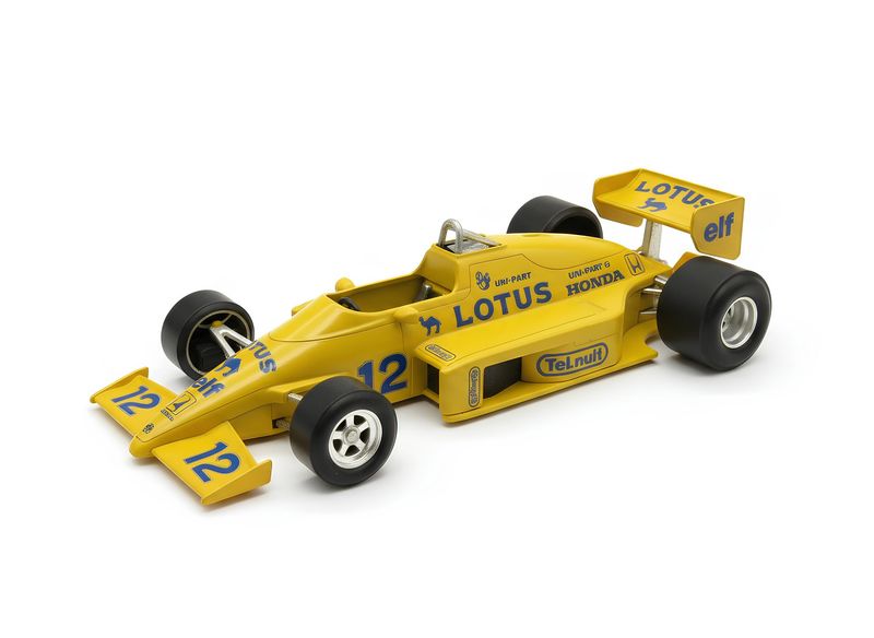 FORMULE 1 LOTUS CAMEL SENNA 1:24