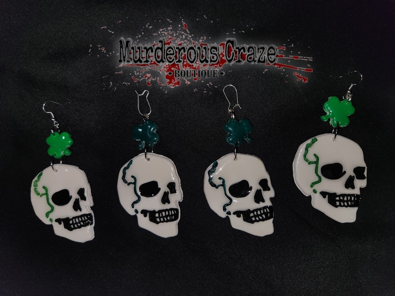 Clover Skulls