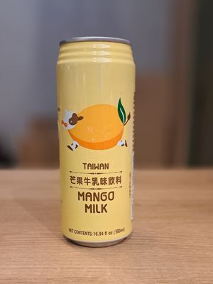 Famous House Mango Milk (500ml)