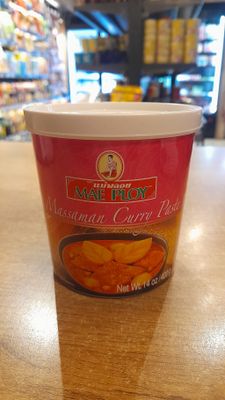 Mae Ploy Masman Curry Paste (400g)