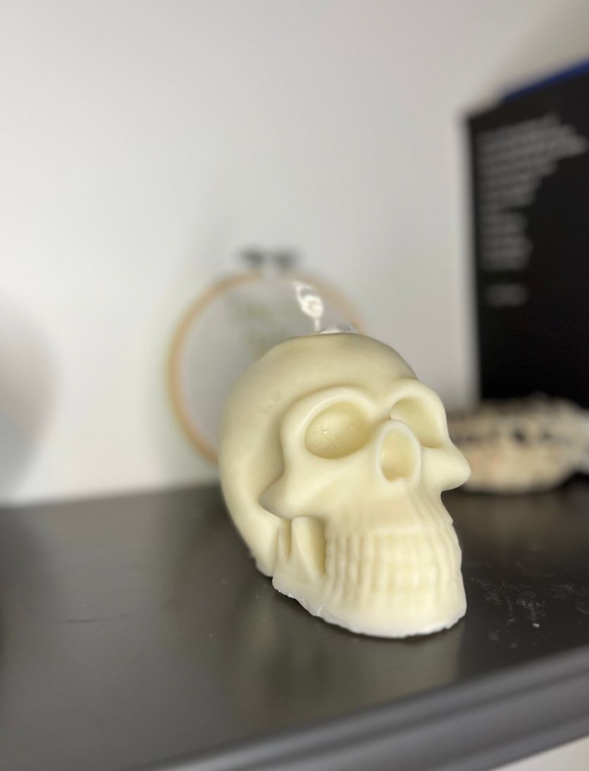 SKULL CANDLES